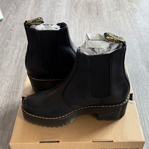 Dr. Martens Rometty Boots in Black Size 9 - NIB with minor scuff shown